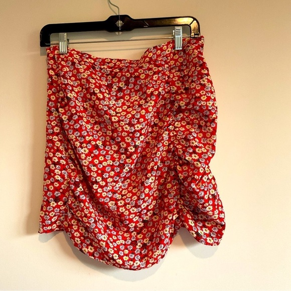 Ruched Drawstring Knot Ditsy Floral Skirt Size M. Mini Skirt - Picture 2 of 6